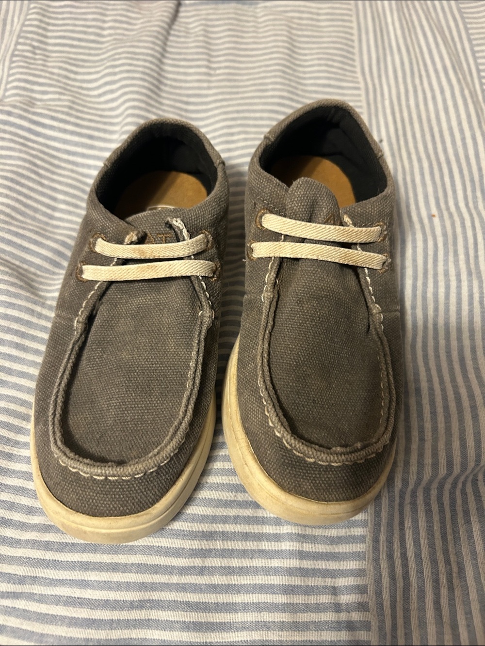 Ariat Kids Gray Canvas Moccasins with Cream Laces